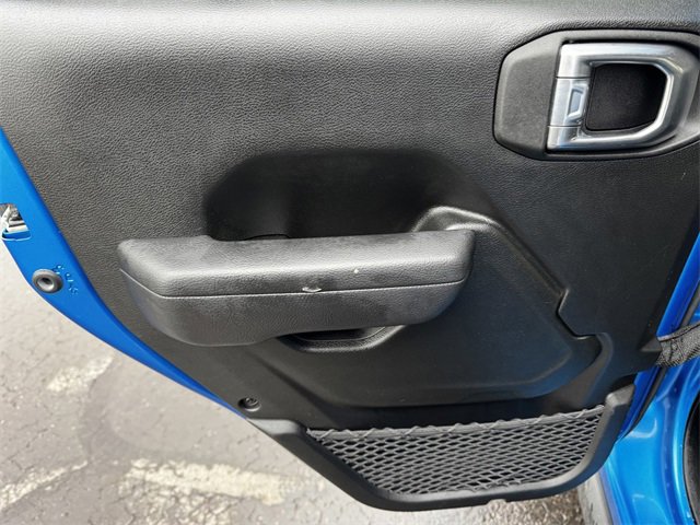 Certified 2022 Jeep Wrangler Unlimited Rubicon 4xe w/ Cold Weather Group image 19