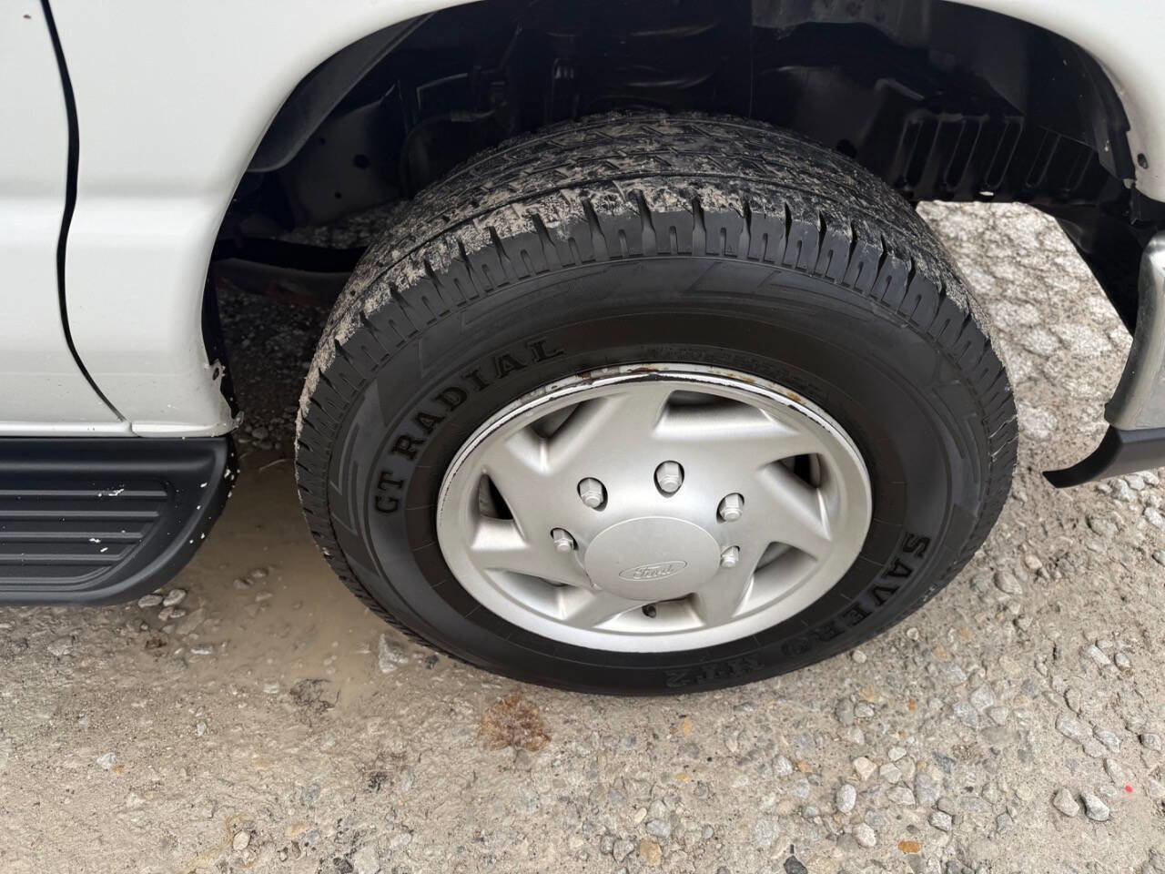 Used 2013 Ford E-350 and Econoline 350 XLT image 12