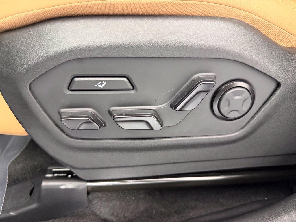 Used 2026 Hyundai Santa Fe Calligraphy FWD image 21