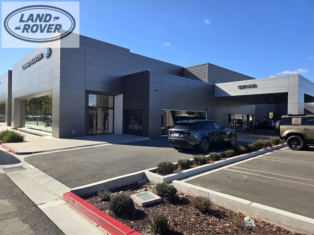 Used 2024 Land Rover Range Rover Sport image 32