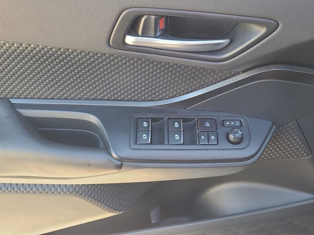 Used 2018 Toyota C-HR image 12