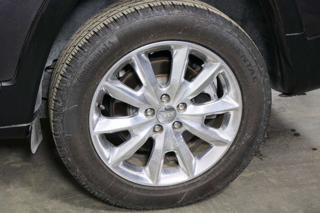 Used 2016 Jeep Cherokee Limited w/ Luxury Group image 36