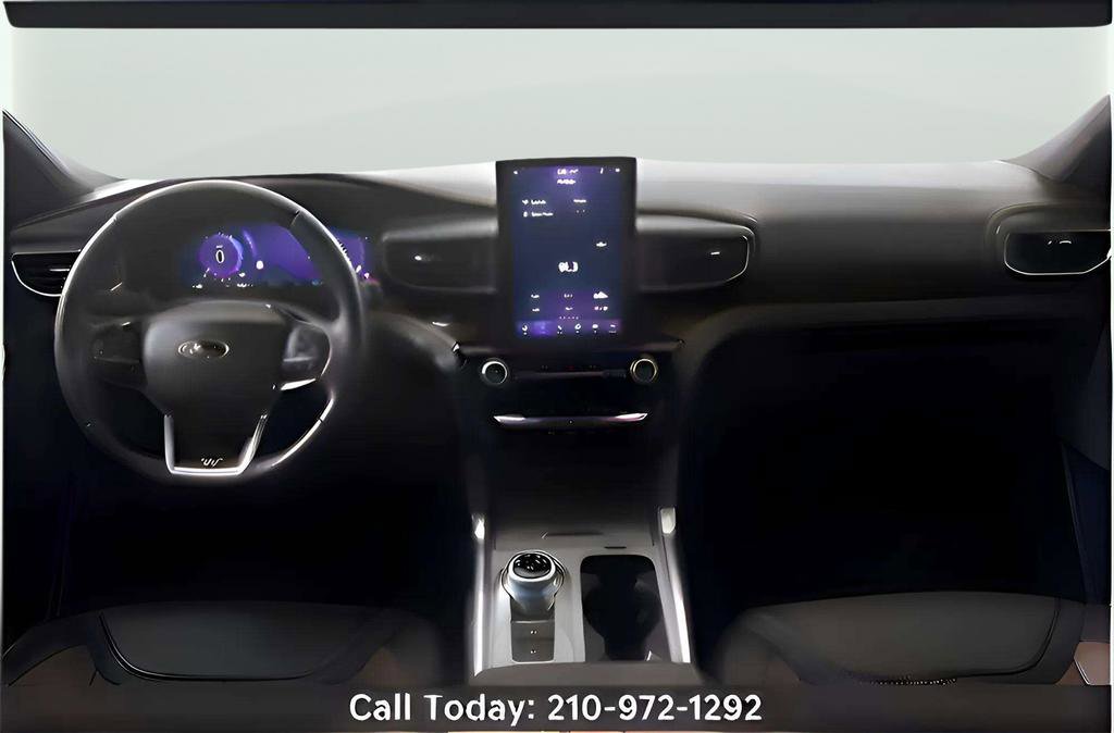 Used 2023 Ford Explorer King Ranch w/ Technology Package RWD image 26