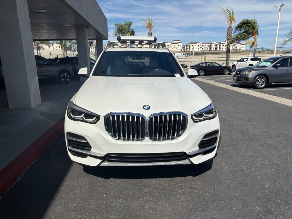 Used 2023 BMW X5 xDrive40i w/ Premium Package AWD/4WD image 3