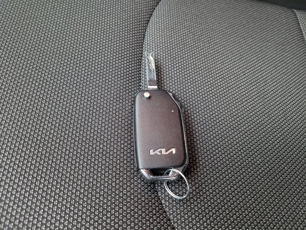 Used 2023 Kia Forte LXS image 32