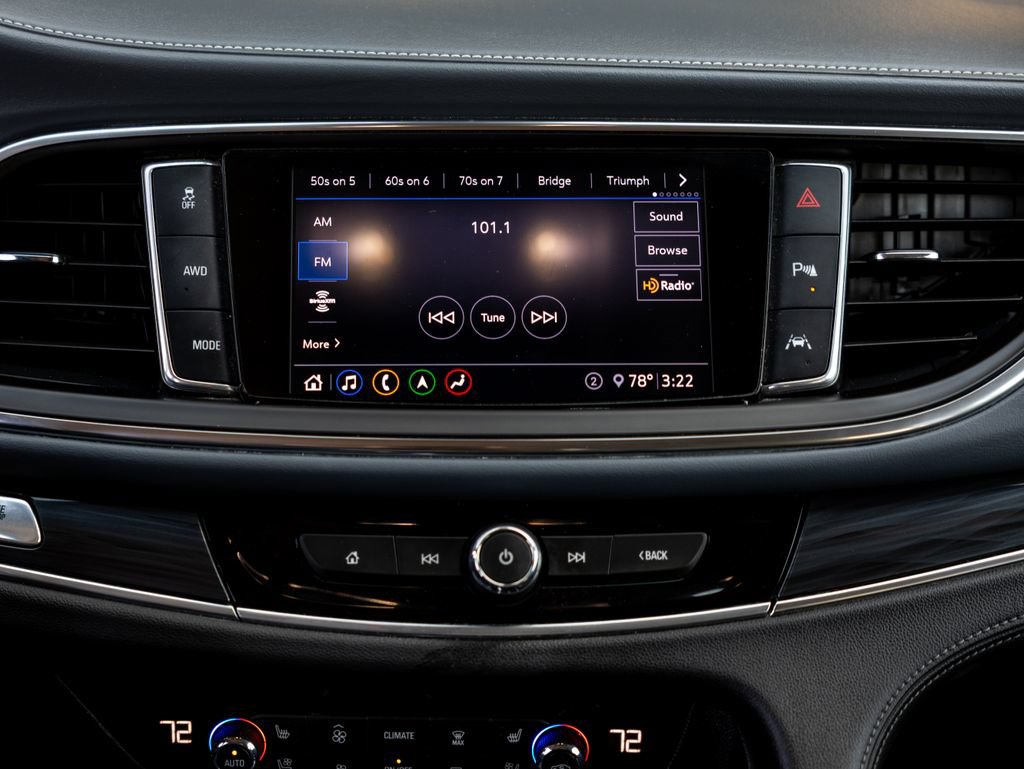 Used 2020 Buick Enclave Premium w/ Surround and Sites Package AWD/4WD image 17