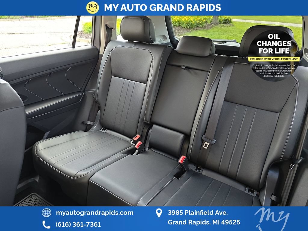 Used 2023 Volkswagen Tiguan SE AWD/4WD image 27
