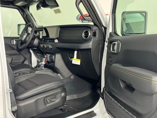 New 2025 Jeep Gladiator Sport w/ Premium Package AWD/4WD image 27
