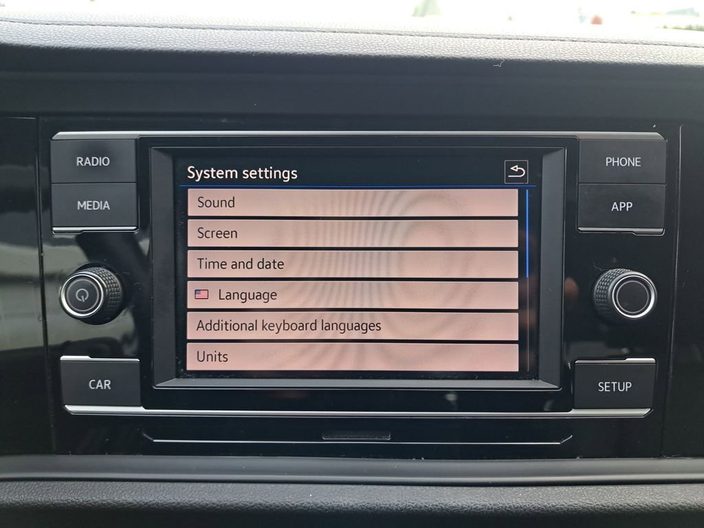 Used 2019 Volkswagen Jetta SE image 22