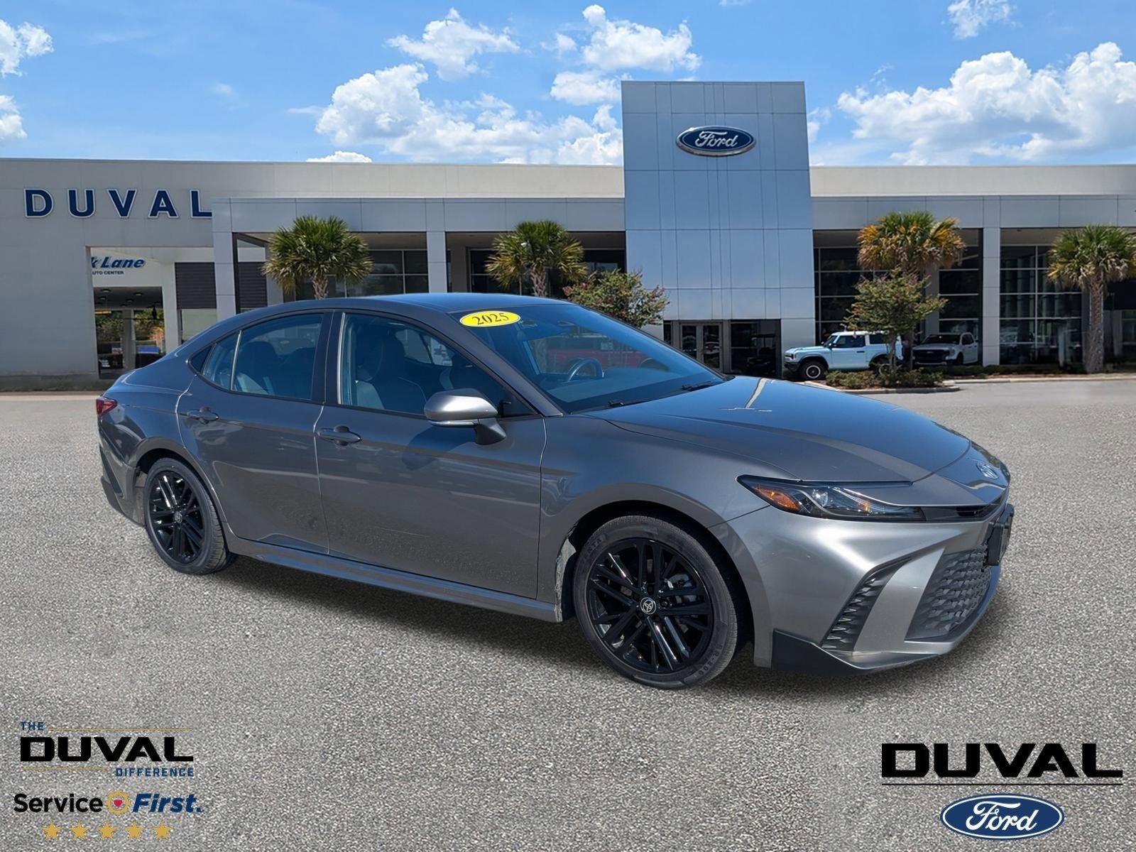 Used 2025 Toyota Camry SE