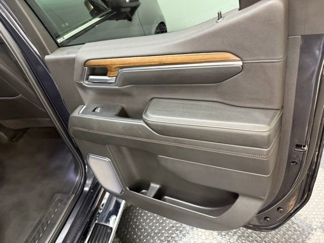 Used 2024 Chevrolet Silverado 1500 High Country w/ High Country Premium Package image 46
