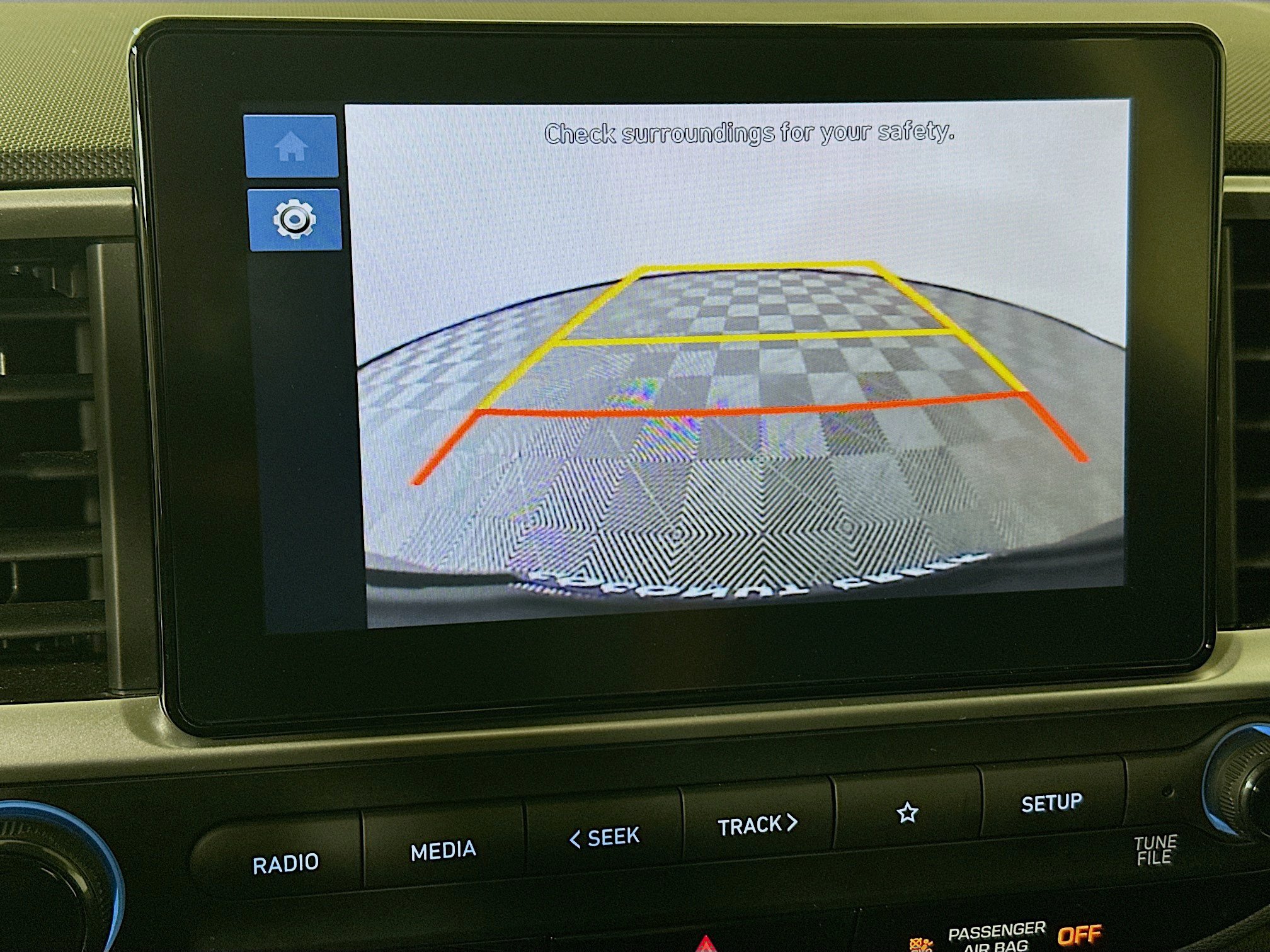 Used 2025 Hyundai Venue SEL FWD image 25