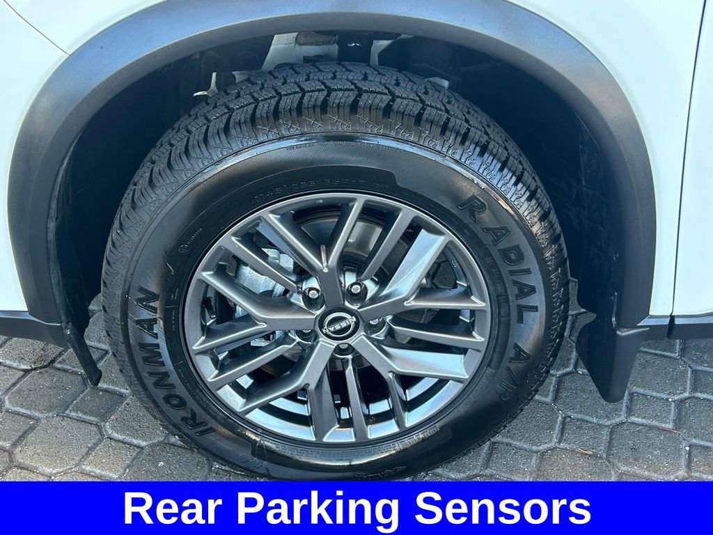 Used 2024 Nissan Rogue S AWD/4WD image 17