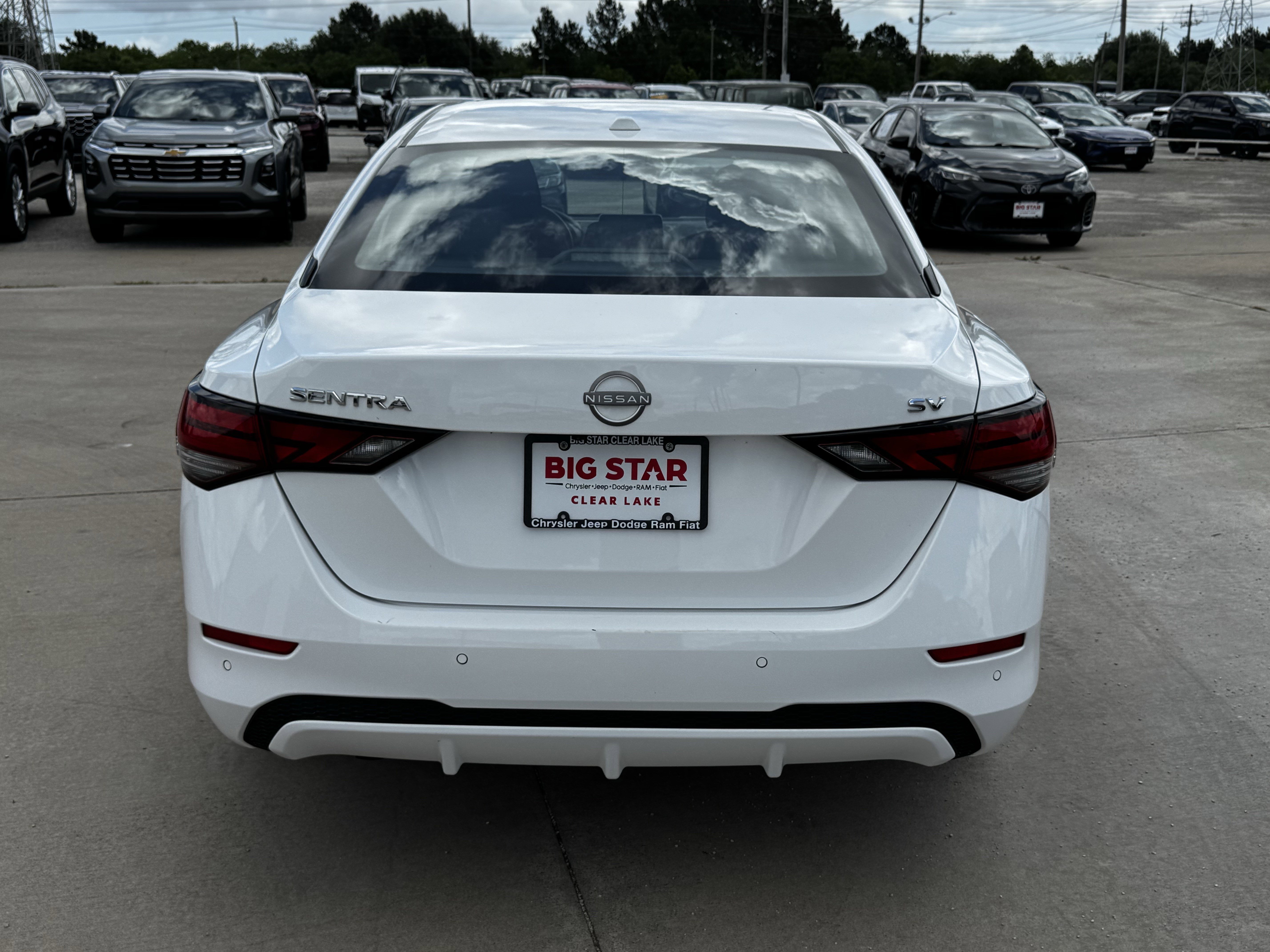 Used 2024 Nissan Sentra SV w/ All-Weather Package FWD image 9