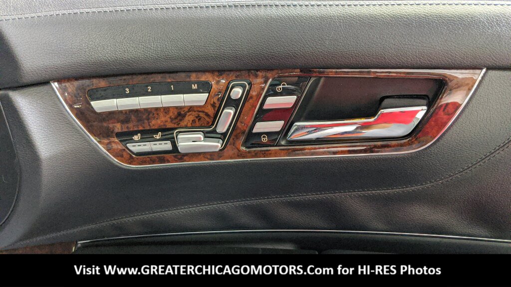 Used 2011 Mercedes-Benz CL 550 4MATIC image 30