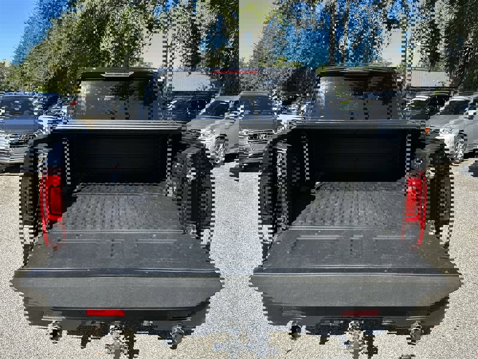 Used 2025 Honda Ridgeline Sport image 13