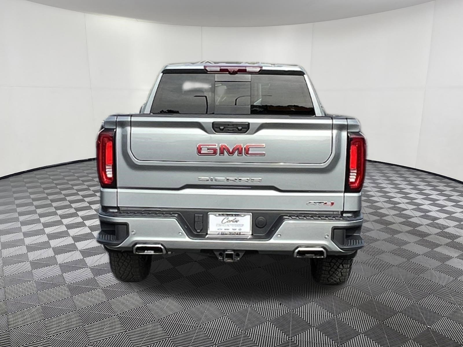 Used 2025 GMC Sierra 1500 AT4 w/ Technology Package AWD/4WD image 5