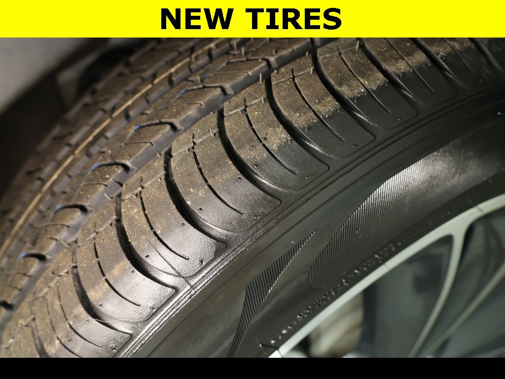 Used 2021 Buick Encore GX Select image 5