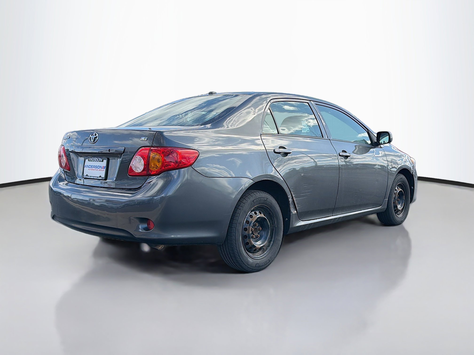 Used 2010 Toyota Corolla XLE image 2