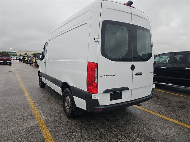 Used 2022 Mercedes-Benz Sprinter 2500 image 9