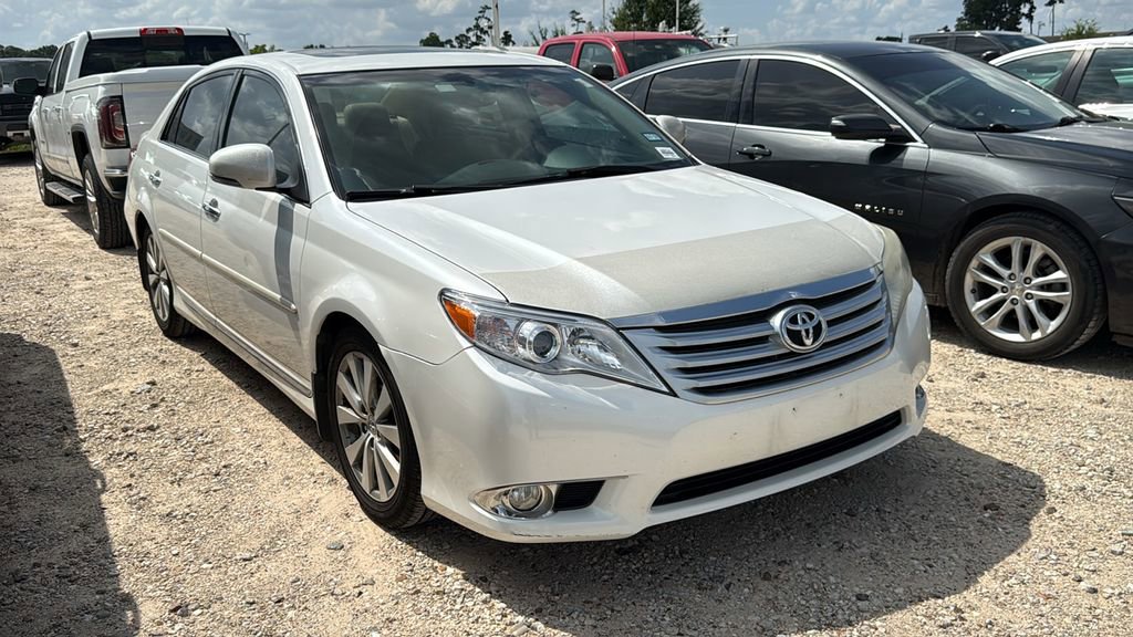 Used 2012 Toyota Avalon Limited FWD image 2