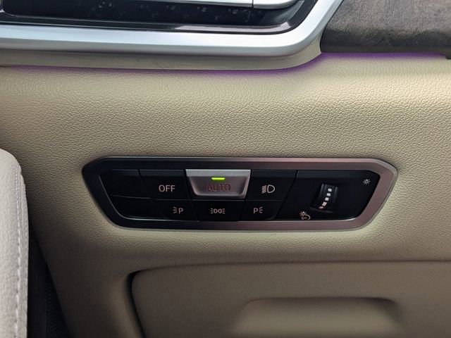 Used 2022 BMW X5 xDrive40i w/ Executive Package image 28