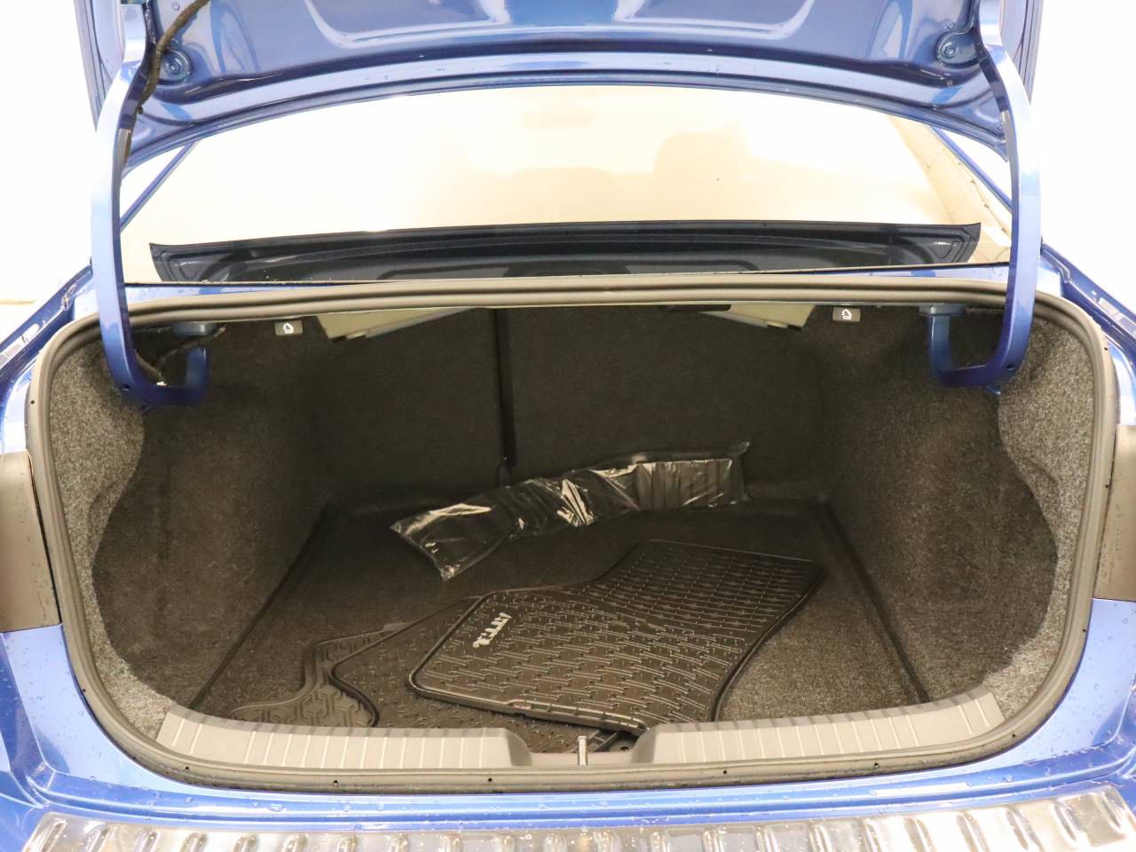 Certified 2024 Volkswagen Jetta SEL FWD image 20