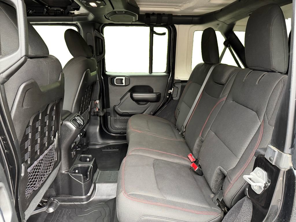 Used 2018 Jeep Wrangler Unlimited Rubicon AWD/4WD image 19