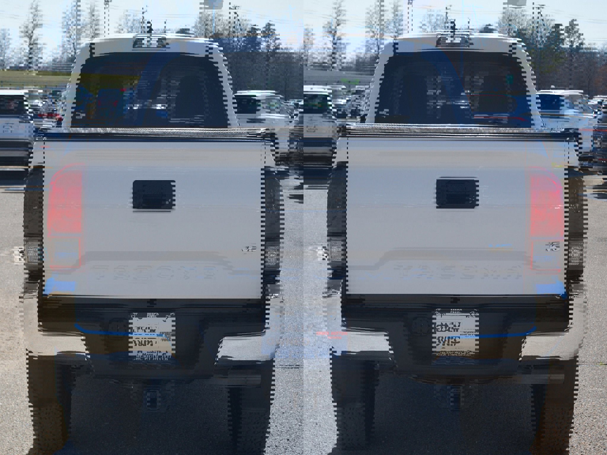 Used 2022 Toyota Tacoma SR5 image 3