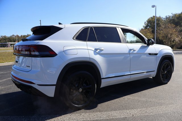 New 2026 Volkswagen Atlas Cross Sport SEL R-Line image 8