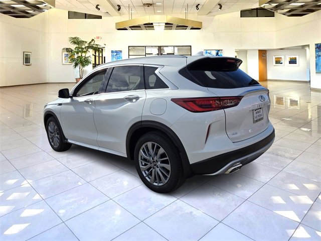 New 2025 INFINITI QX50 Luxe image 5