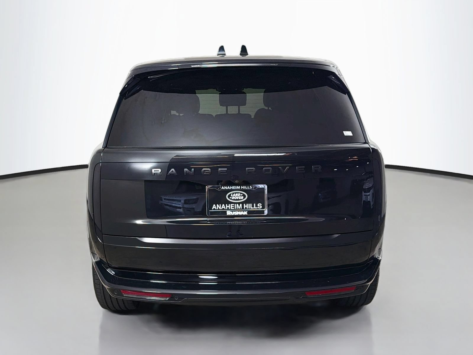 Certified 2024 Land Rover Range Rover SE AWD/4WD image 4
