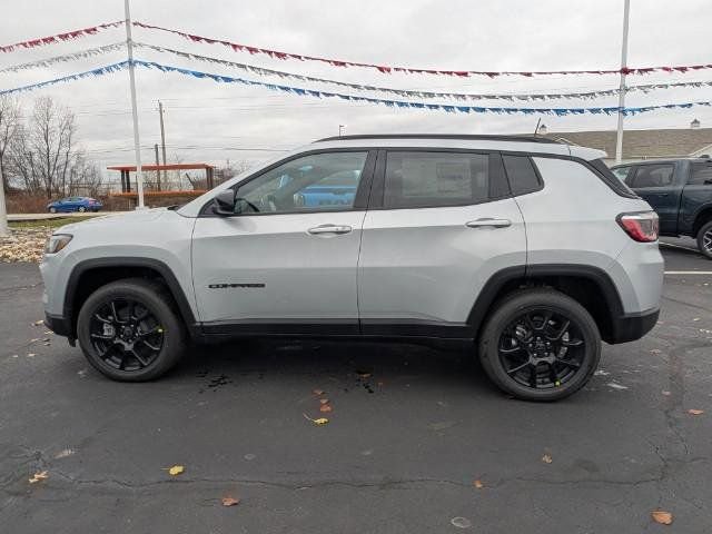 New 2026 Jeep Compass Latitude image 5