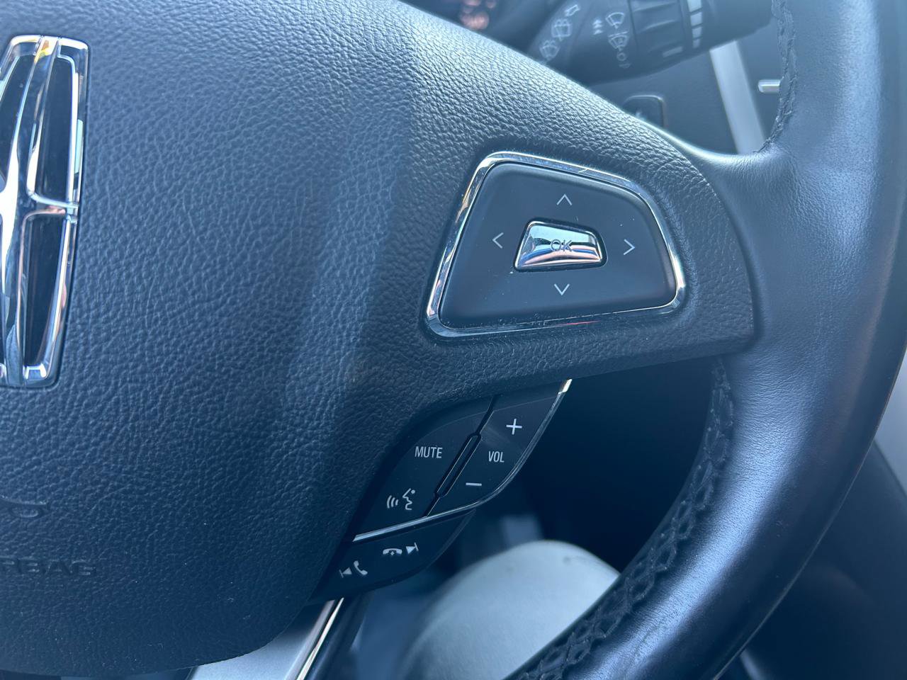 Used 2016 Lincoln MKC Reserve w/ Lincoln MKC Climate Package image 20