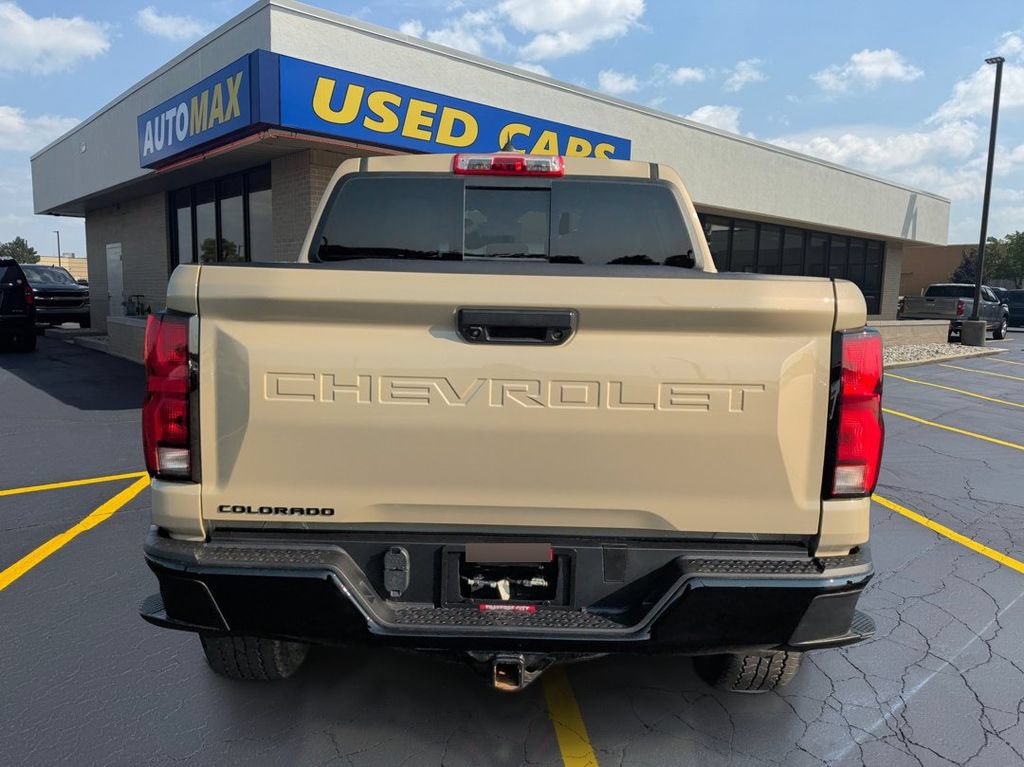 Used 2023 Chevrolet Colorado Z71 w/ Z71 Convenience Package 2 AWD/4WD image 6