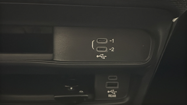New 2026 Chrysler Pacifica Select AWD/4WD image 36