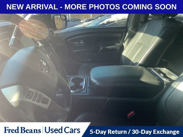 Used 2019 Nissan Titan SV w/ SV Convenience Package image 11