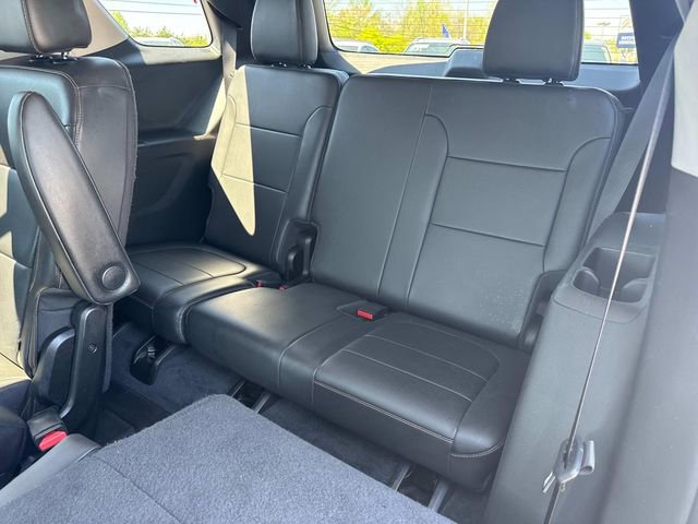Used 2021 Chevrolet Traverse Premier w/ Redline Edition image 16
