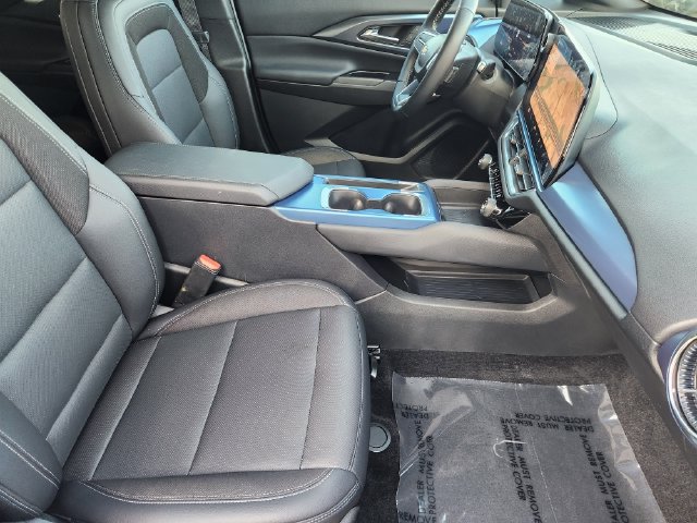 Used 2024 Chevrolet Equinox EV LT AWD/4WD image 18
