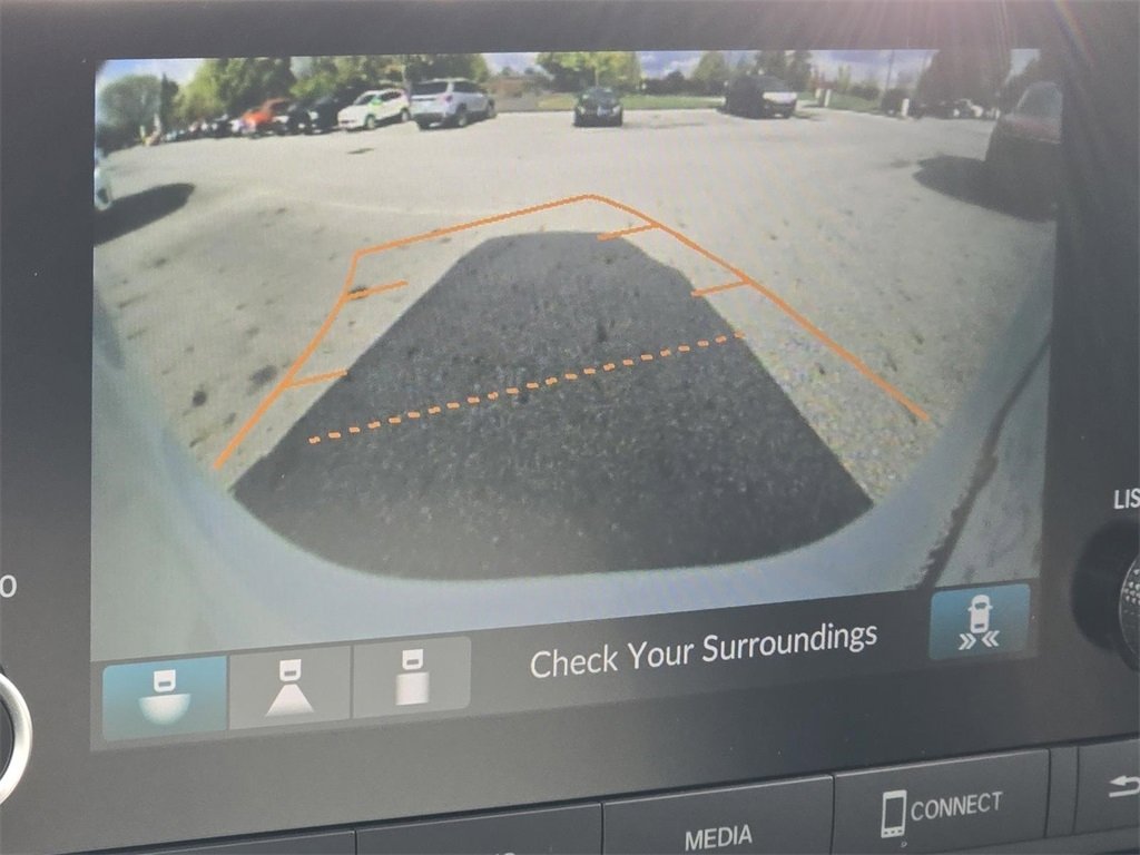 New 2025 Honda Pilot Sport image 4