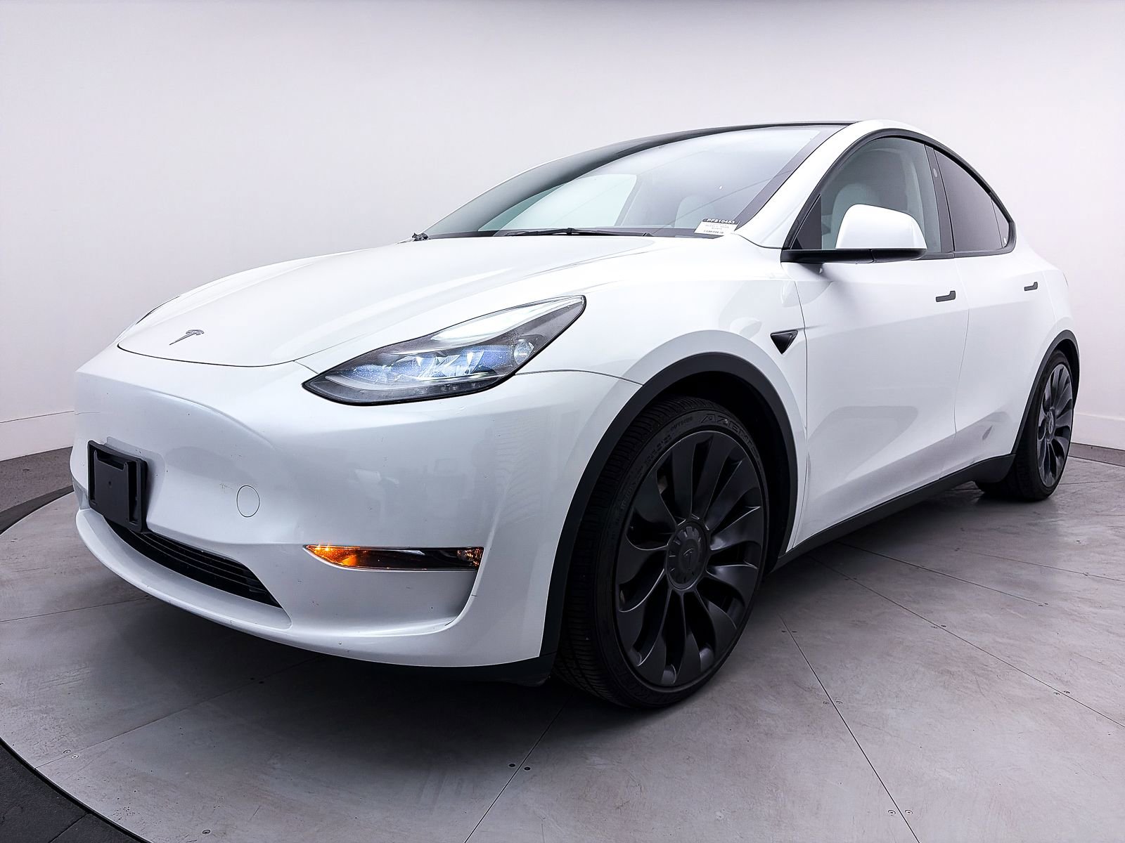 Used 2023 Tesla Model Y Performance image 12
