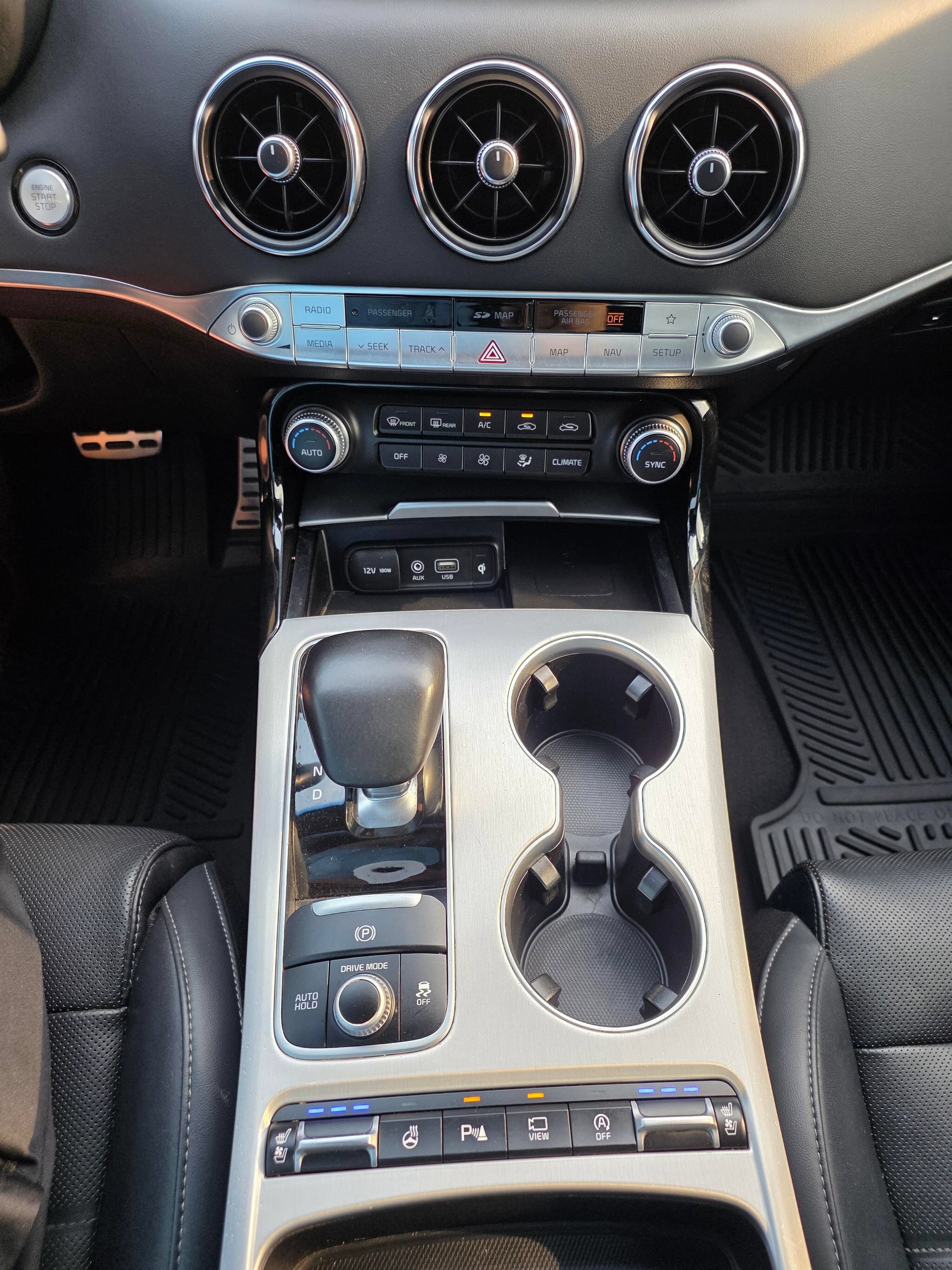 Used 2019 Kia Stinger GT2 AWD/4WD image 17