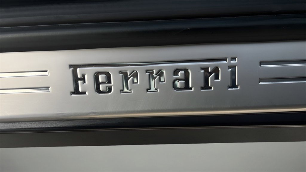 Used 2017 Ferrari GTC4Lusso image 25