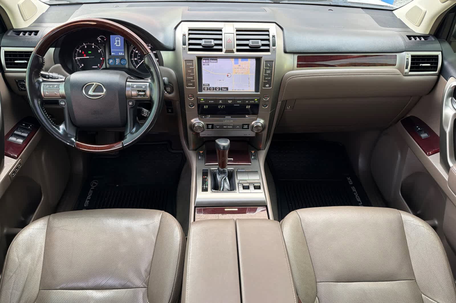 Used 2016 Lexus GX 460 w/ Premium Package AWD/4WD image 3