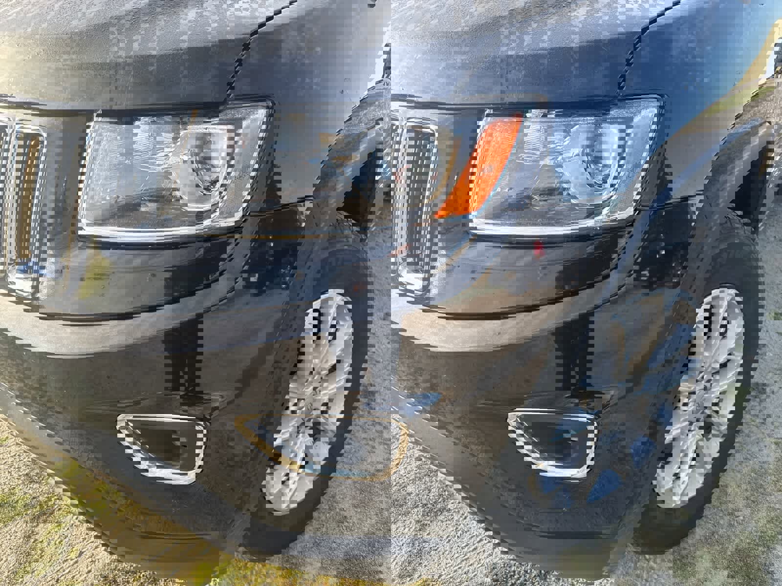 Used 2015 Jeep Grand Cherokee Laredo w/ Quick Order Package 23E image 9