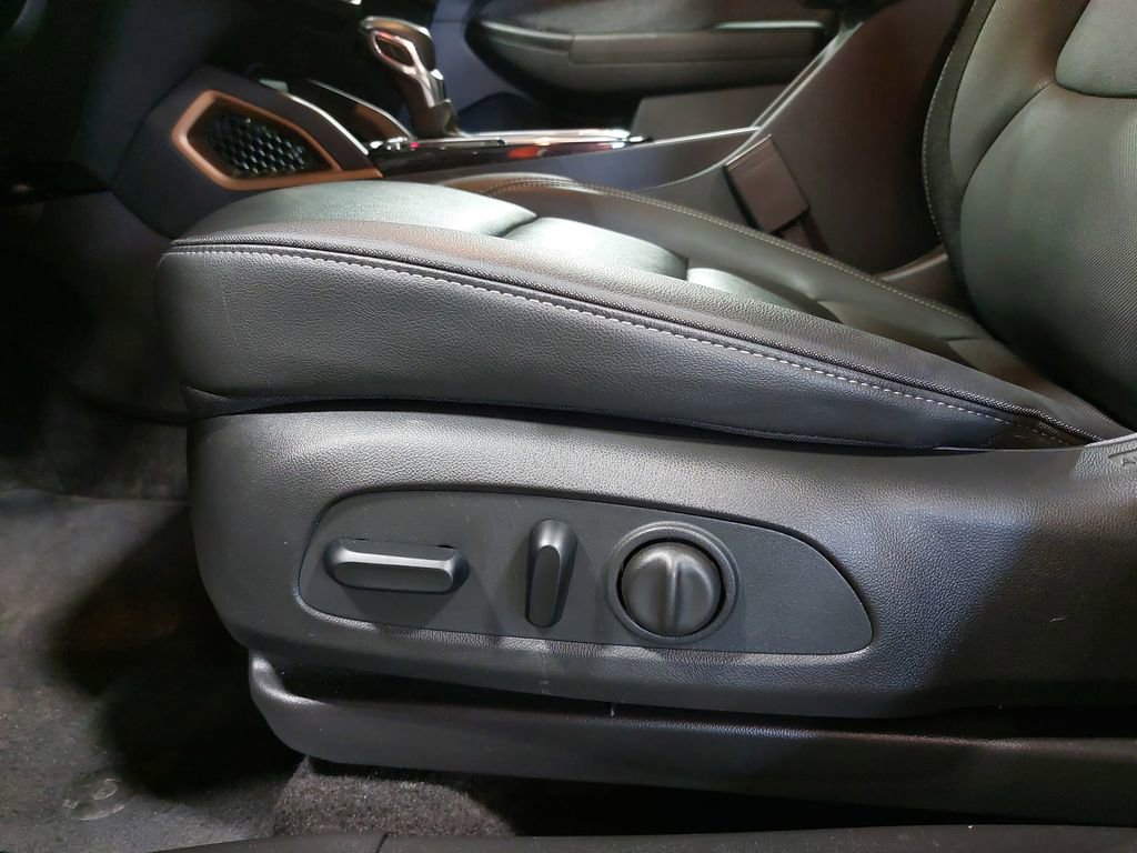 Used 2023 Chevrolet TrailBlazer ACTIV w/ Technology Package image 30