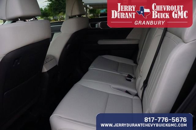 Used 2025 Hyundai Santa Fe SEL image 21