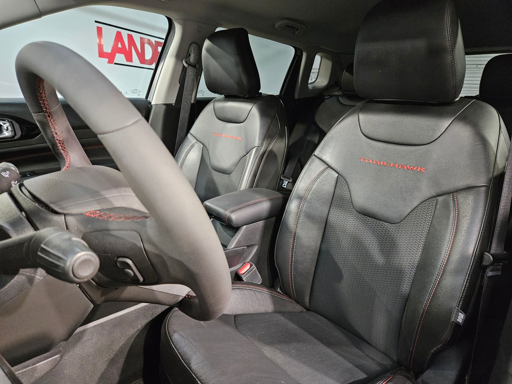 Used 2022 Jeep Compass Trailhawk image 24