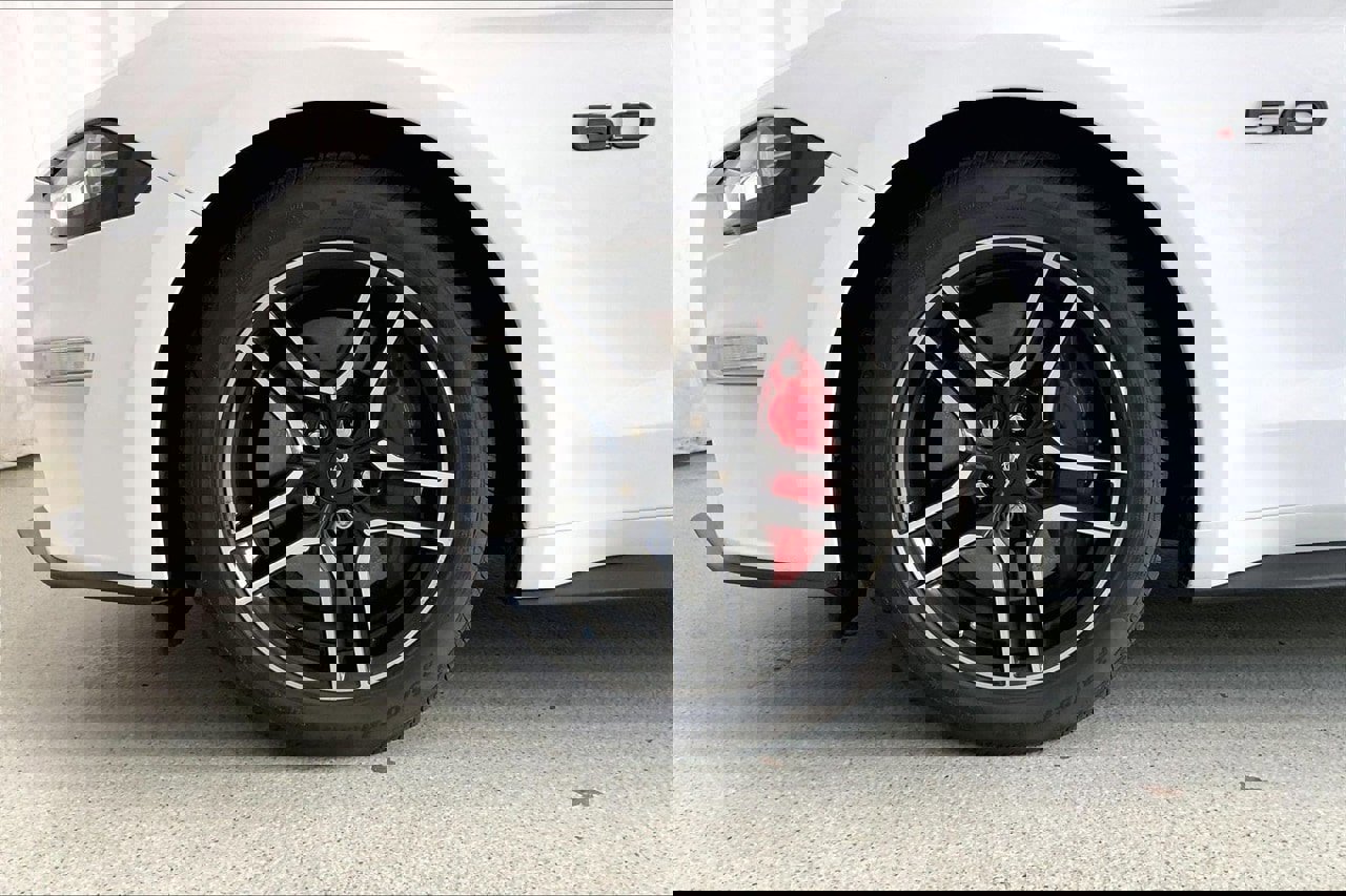 Used 2022 Ford Mustang GT image 6