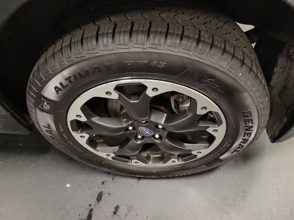 Used 2021 Subaru Crosstrek 2.0i Premium image 10